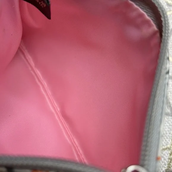 COACH Graffiti Wristlet w/Pink Hangtag - Picture 4 of 7